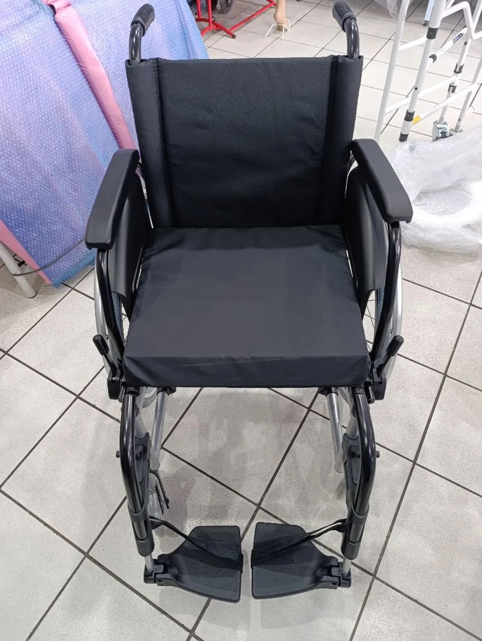 Cadeira de rodas ortobras  - Foto 4