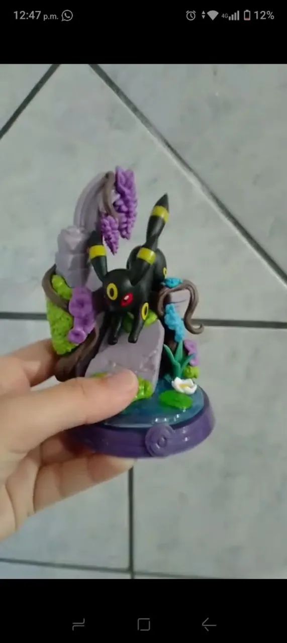 Figura do Pokémon Umbreon  - Foto 2
