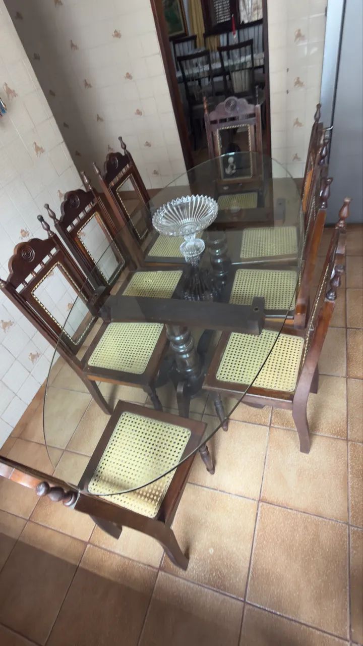 Mesa colonial de vidro com 8 cadeiras - Foto 2