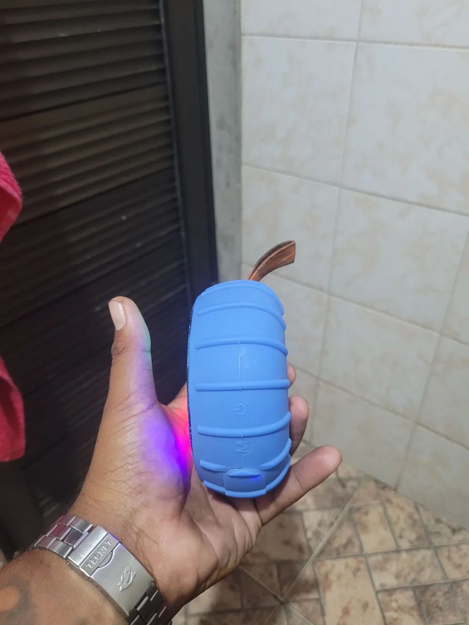Caixinha de Som a Prova D Agua - Foto 3