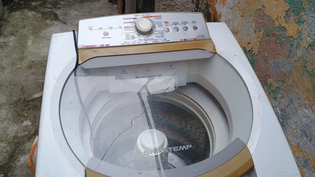 Máquina de lavar roupa 