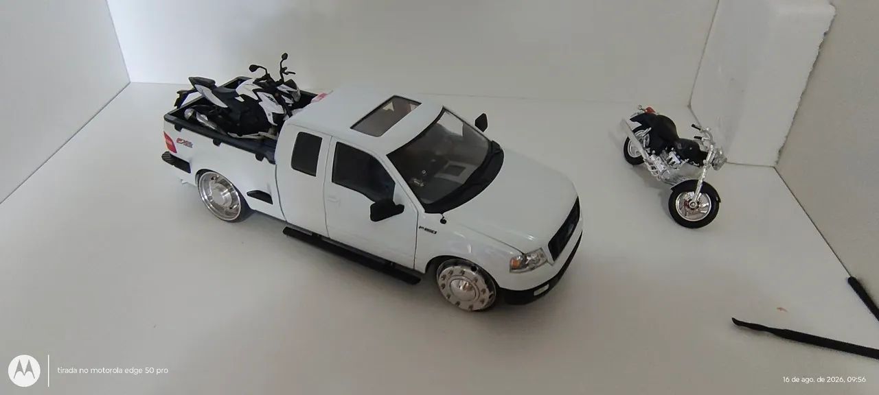 Miniatura carro 1/18 - Foto 3