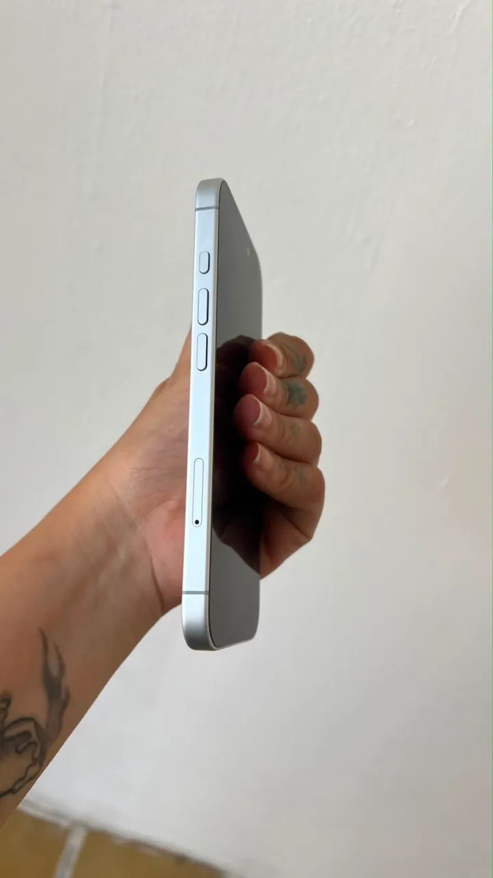iPhone 16 branco  - Foto 4