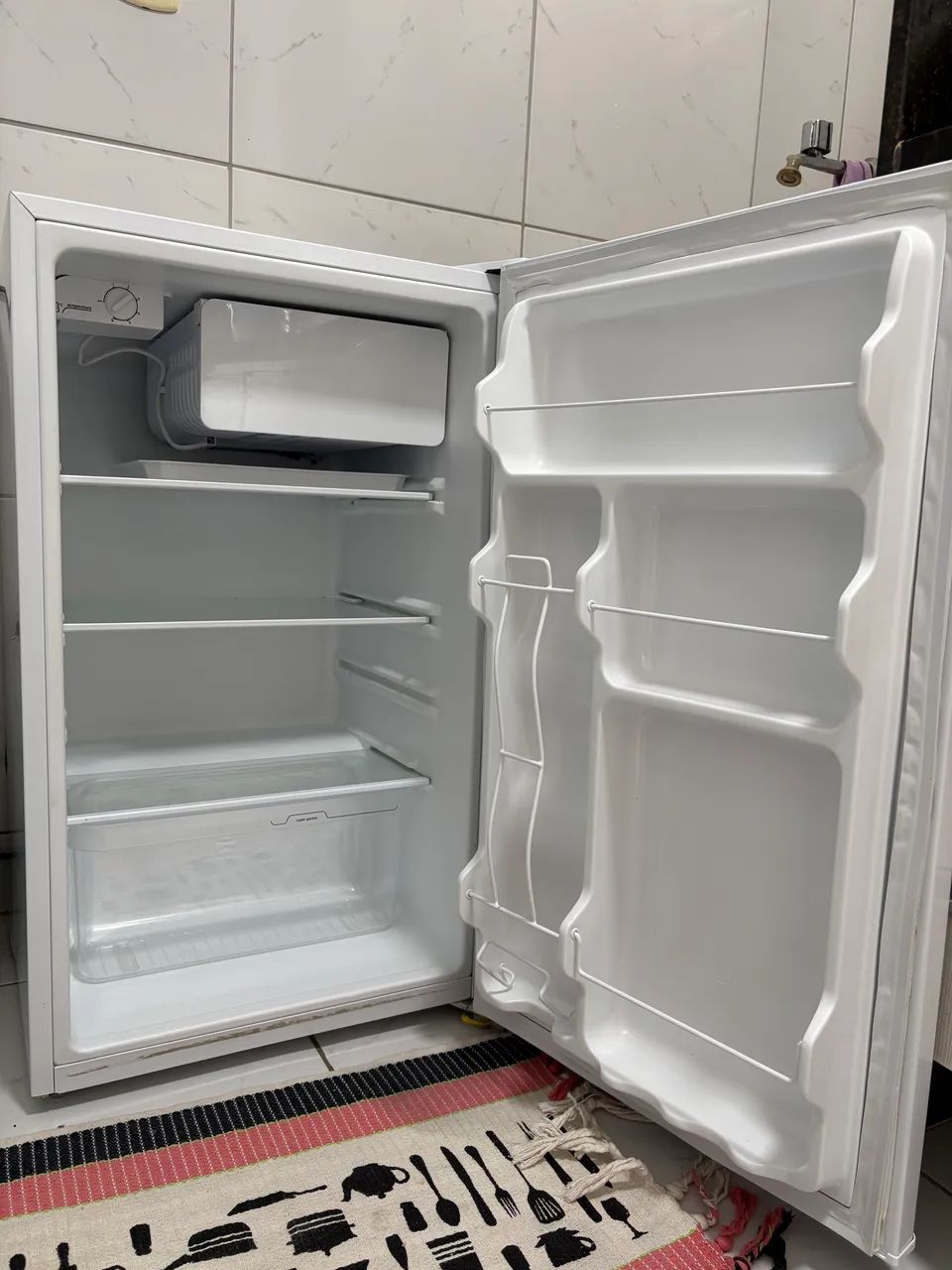 Vendo frigobar de 124L  - Foto 4