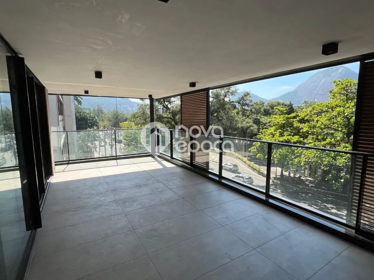 Lagoa | Apartamento 4 quartos, sendo 2 suites