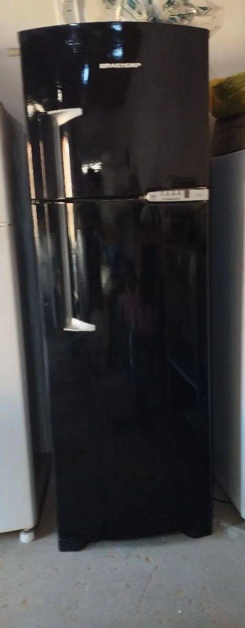 Vendo geladeira Brastemp funcionando perfeitamente 