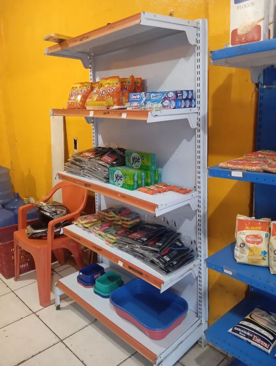 Vendo gondulas semi nova 