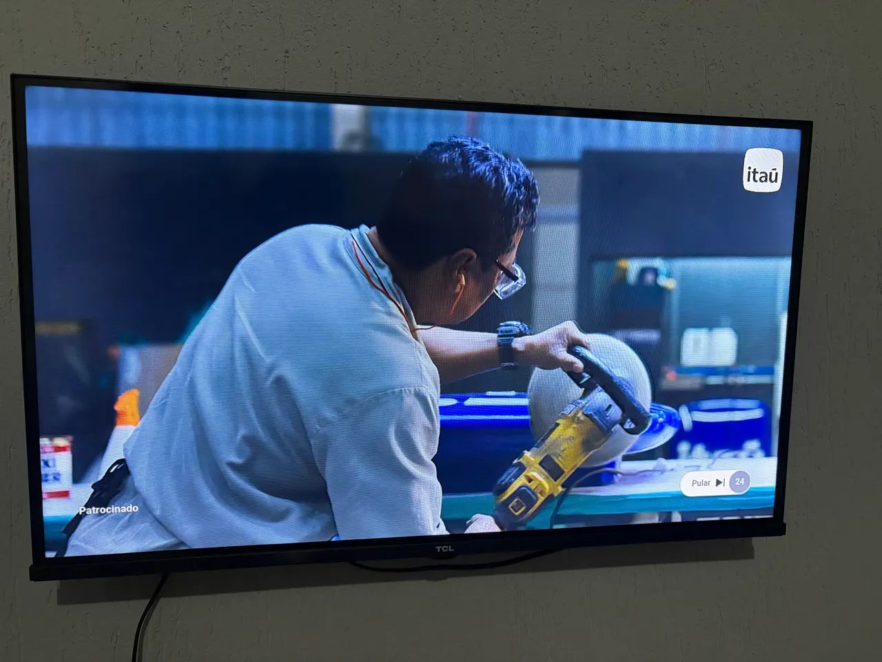 Vendo Smart Tv tcl - Foto 2