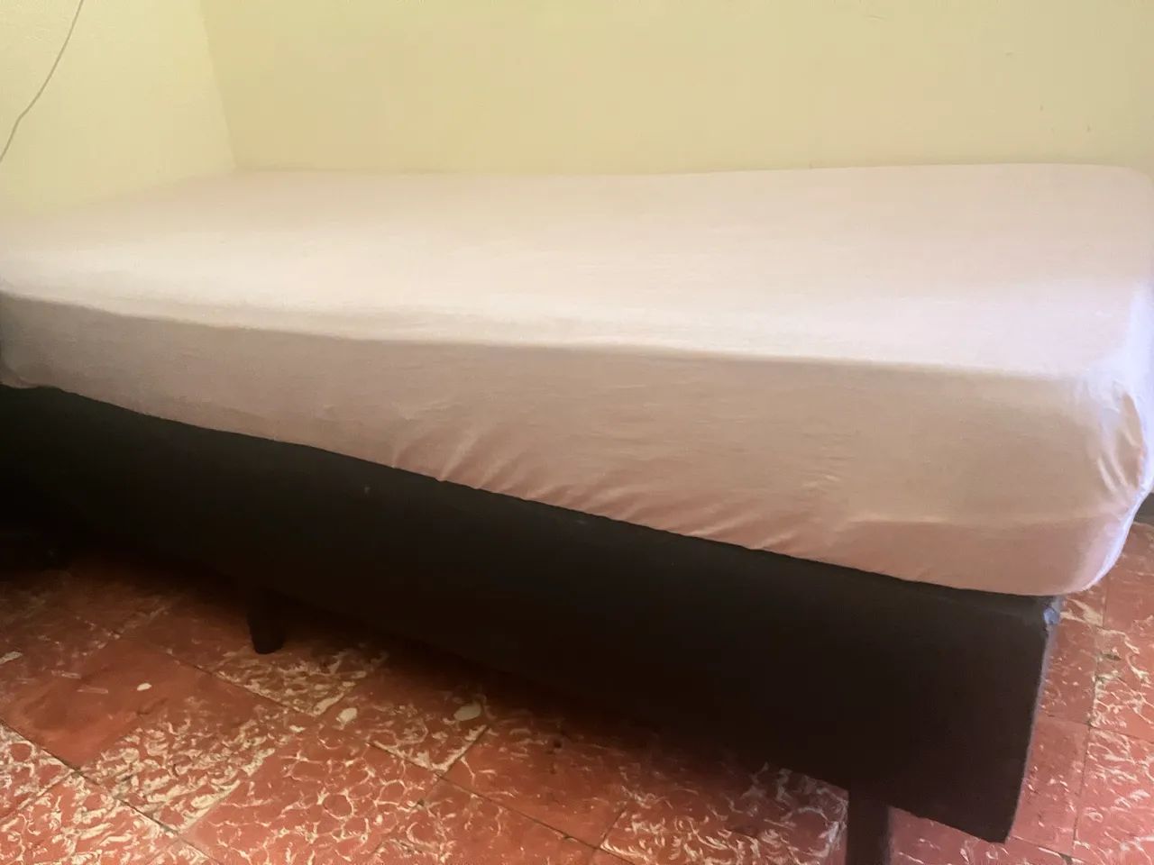 Vendo Cama de Solteiro - Foto 4