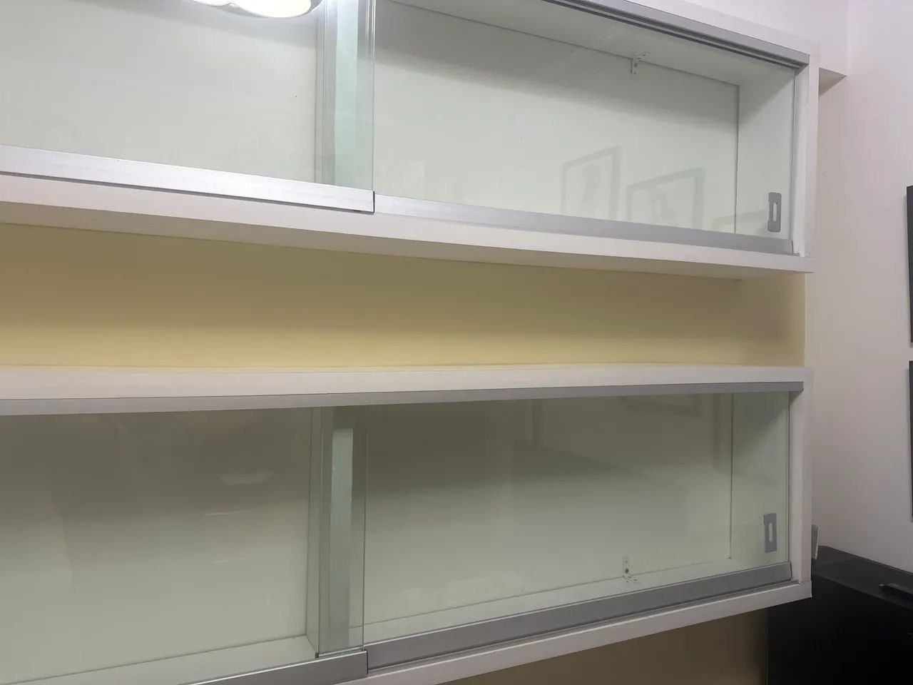 Expositor/Vitrine para Bonecas Barbie e Colecionáveis - Foto 3