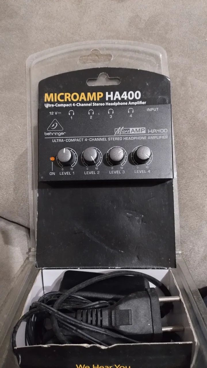 Behringer MicroAMP HA400