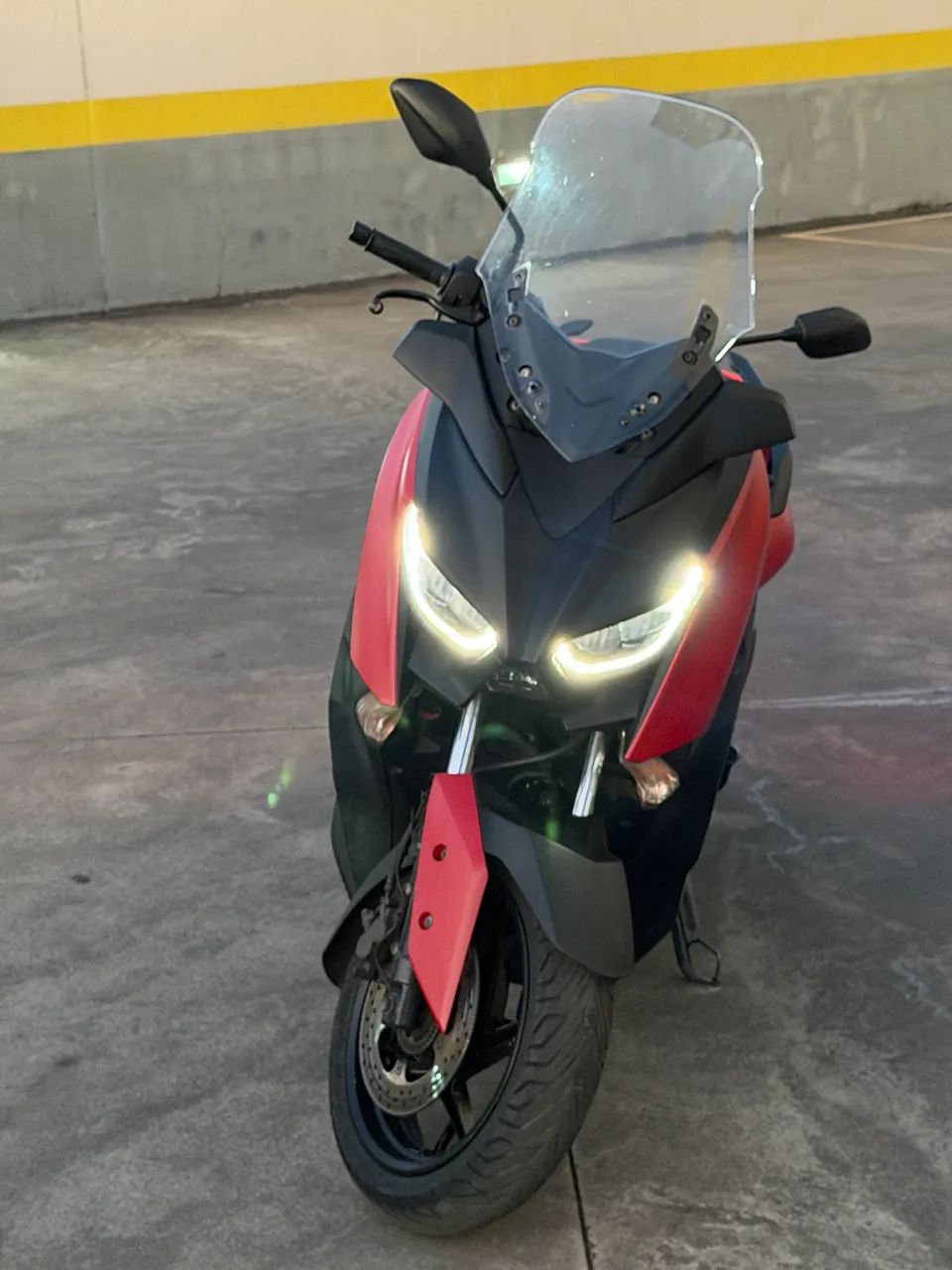 Yamaha XMAX 250ABS DARTHvander  - Foto 2