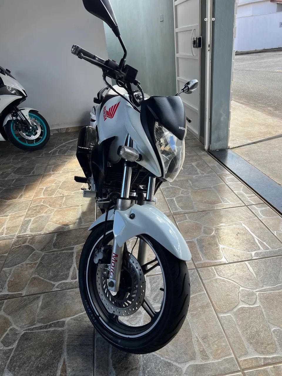 CB 300R 2012 - Foto 2