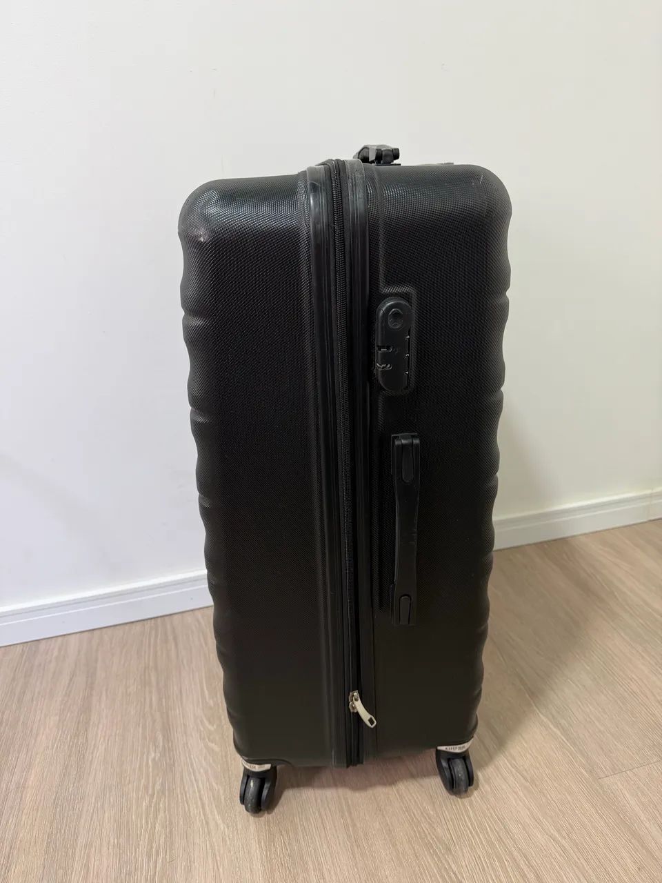 Mala De Viagem 32 Kg Polipropileno 4 Rodas Preta - Foto 3