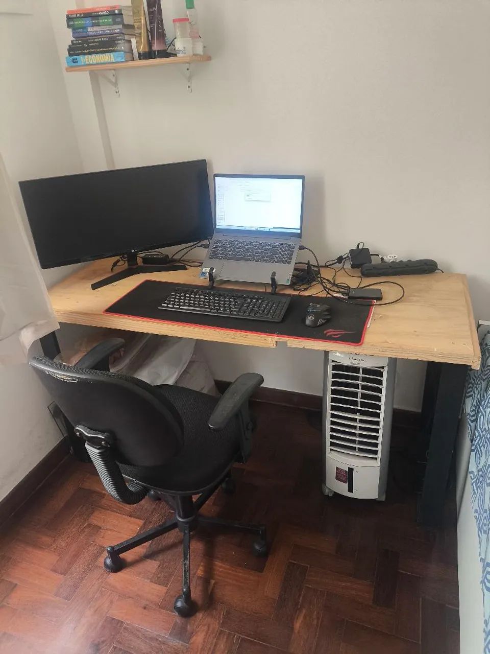 Mesa e cadeira escritório 