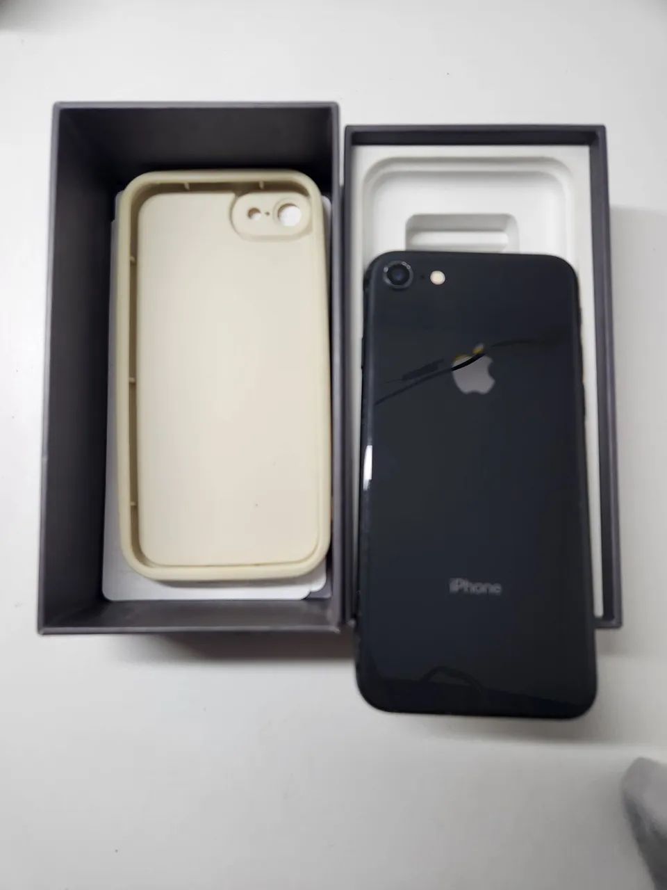 Iphone 8 - Foto 3