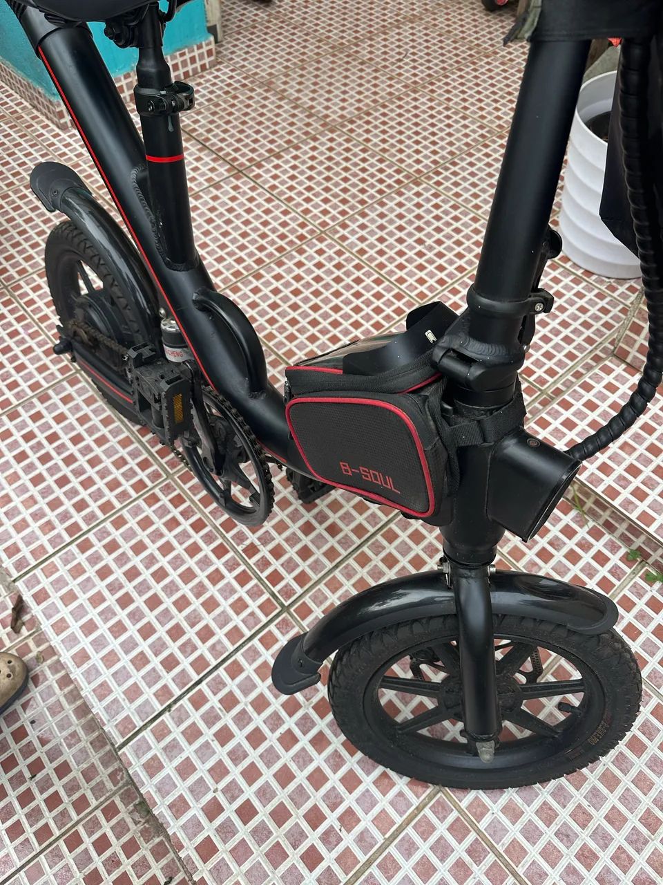 Bicicleta elétrica 14? dobrável  - Foto 2