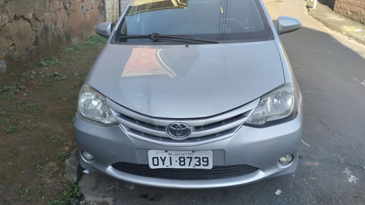 Toyota Etios 1.3 16V FLEX 2014