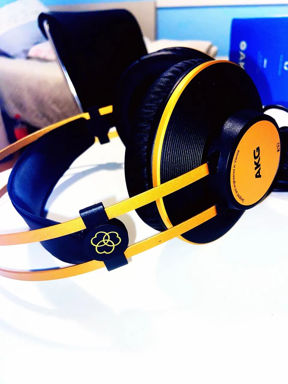 VENDO FONE DE OUVIDO OVER-EAR AKG92 matte black - Foto 3