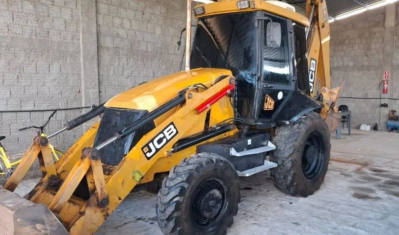 Jcb 3c plus Retroescavadeira 