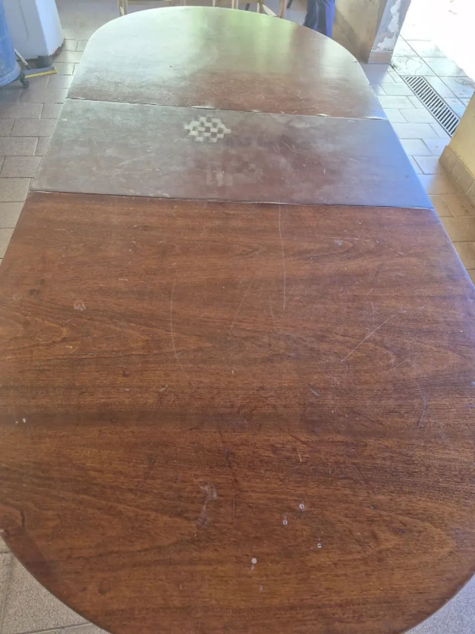 Mesa oval para jantar de madeira 10 lugares - Foto 5