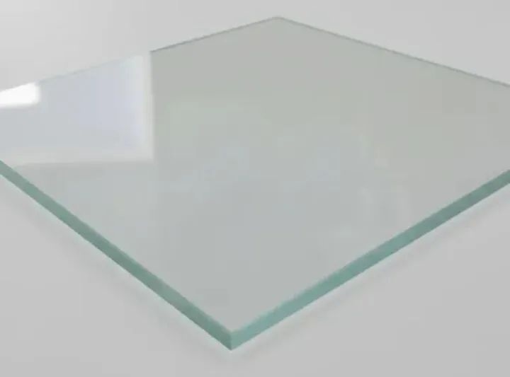 Vidro de mesa 1 x 1m conservado