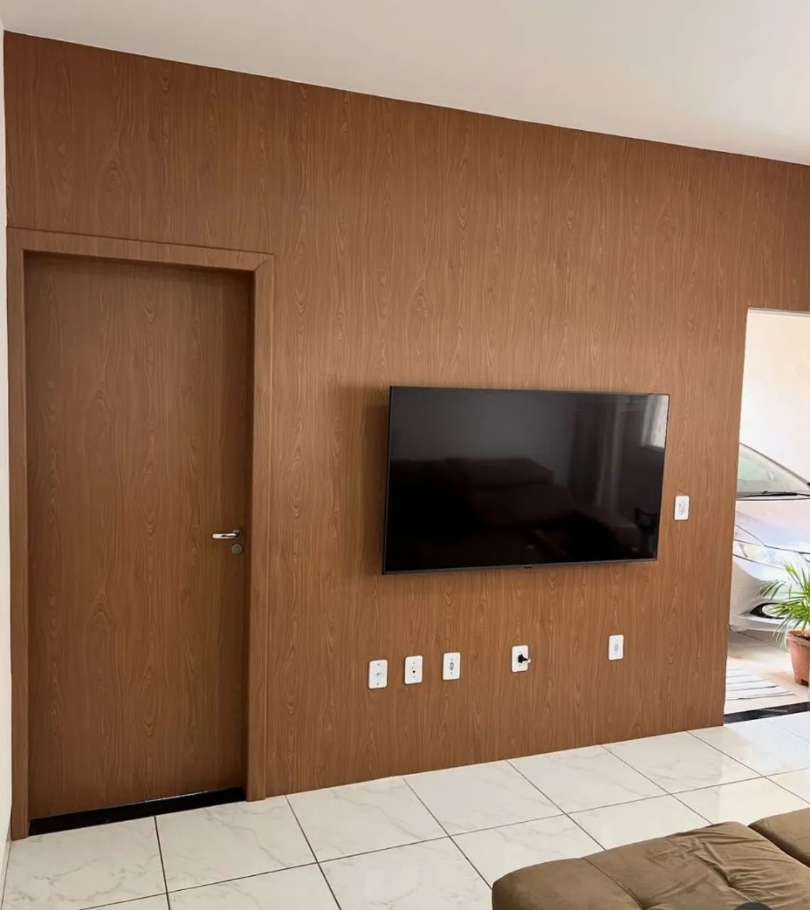 Envelopamento de Parede no amadeirado 