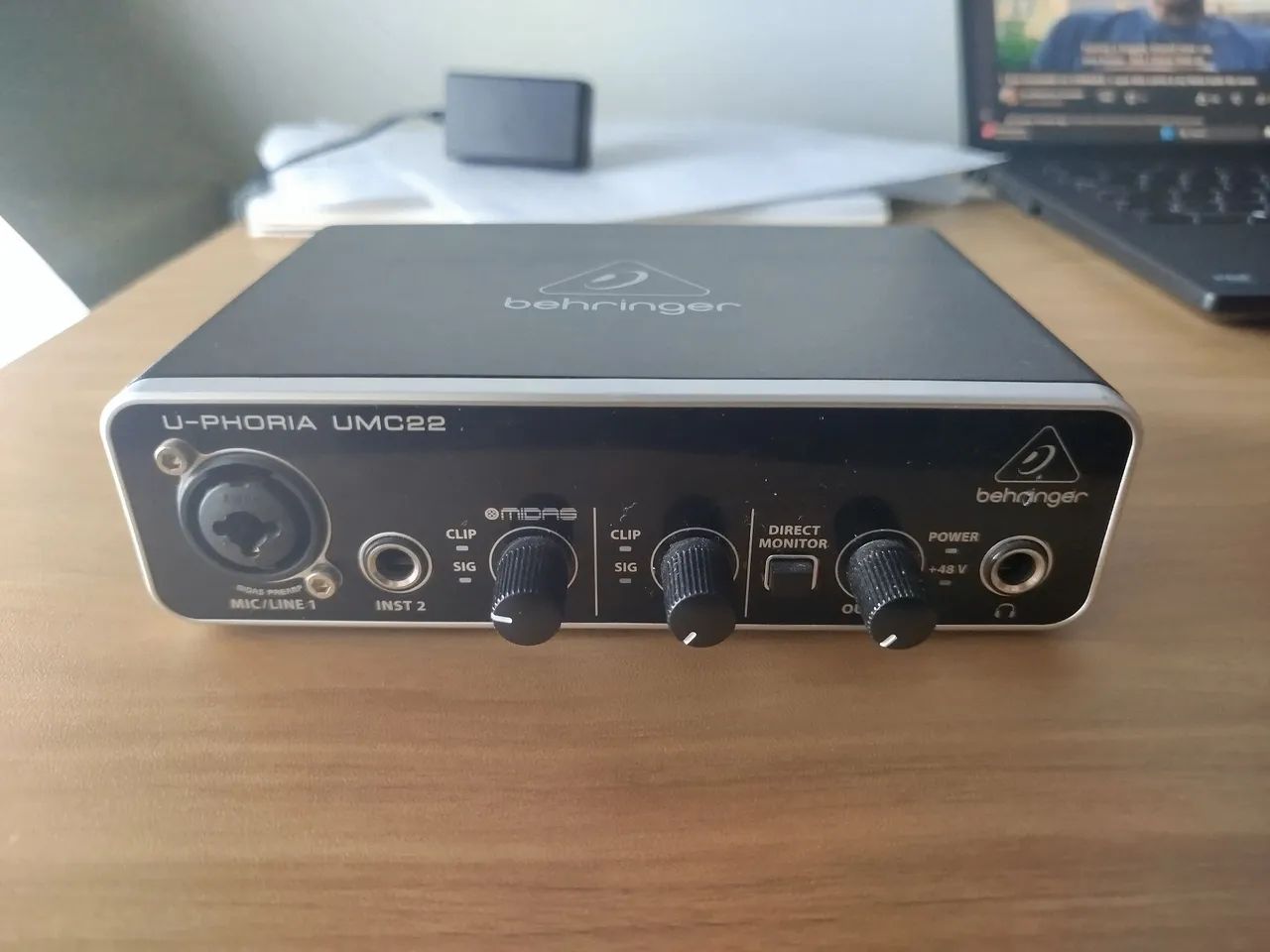 Interface de áudio Behringer