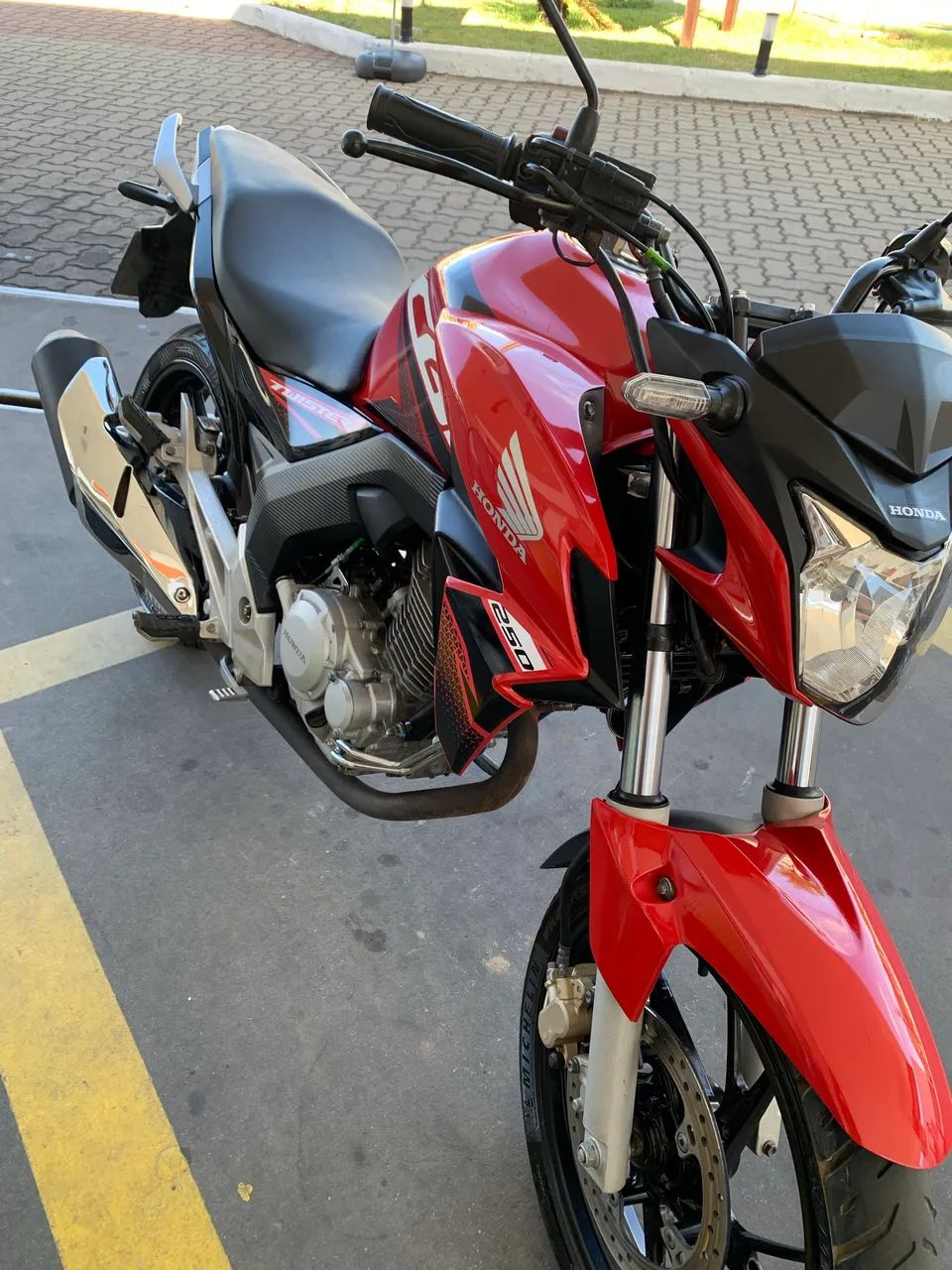 CB 250F toda revisada - Foto 4
