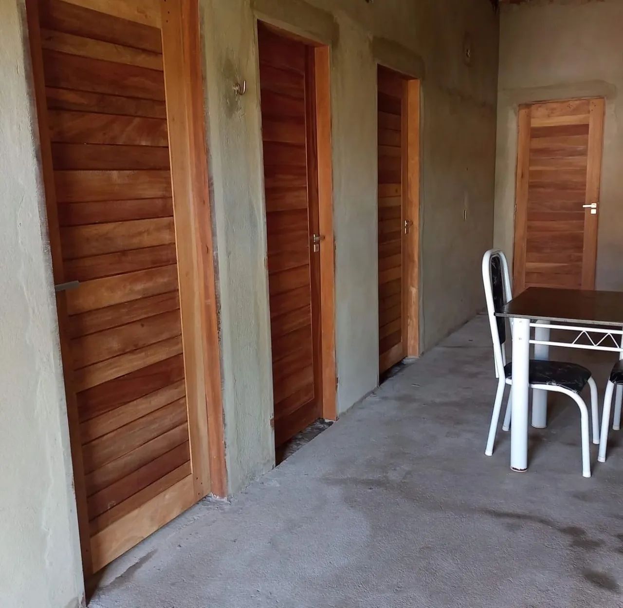 Oportunidade de ponto comercial+ casa ampla e nova com ótima visão da cidade 