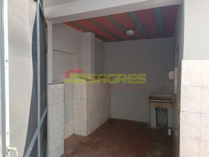 Galpão 300 m² com 150m² de vão livre - Foto 5