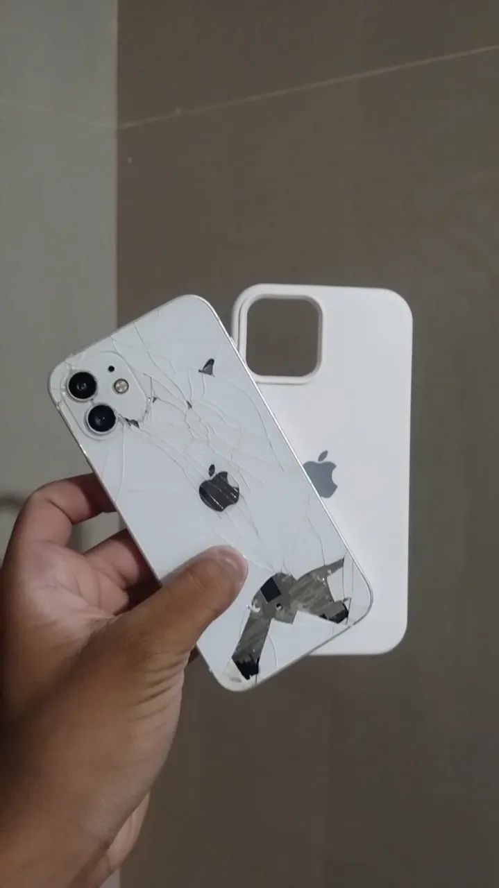 iPhone 12 