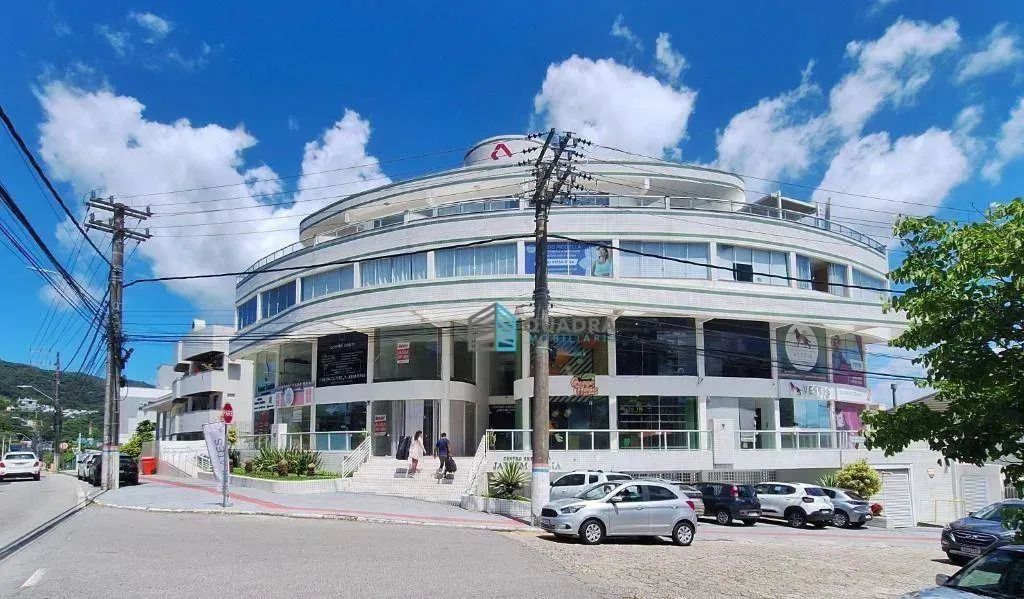 Sala Comercial à Venda no Córrego Grande, Florianópolis !!
