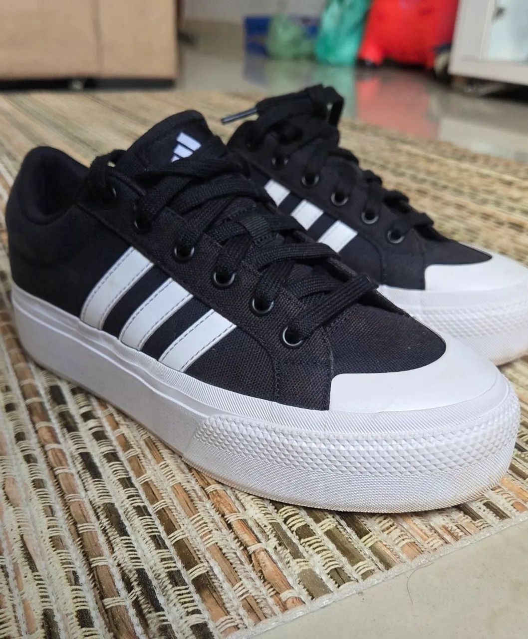Tênis Adidas