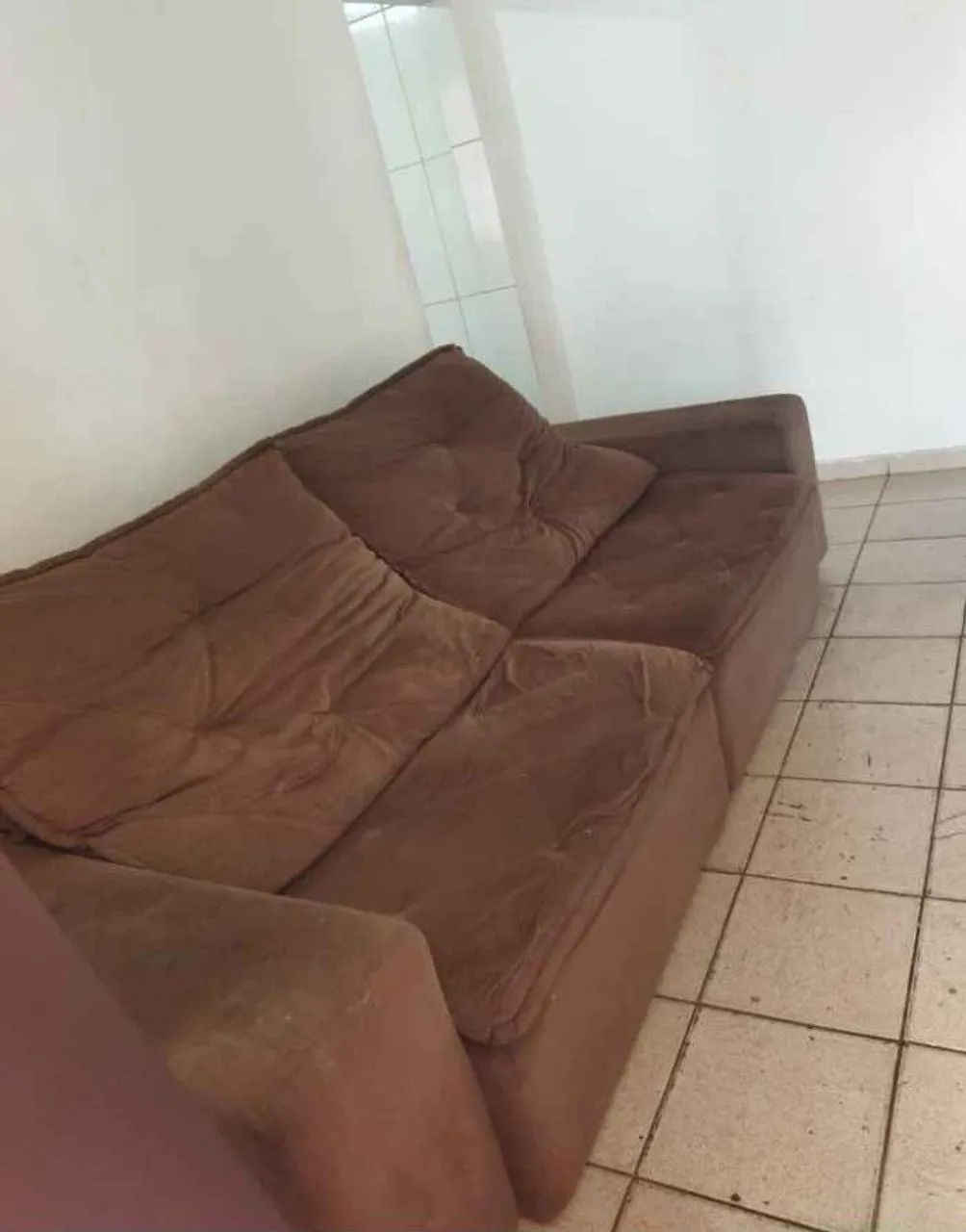 Vendo sofá Retrátil de luxo 31 9 82 59 00 68 