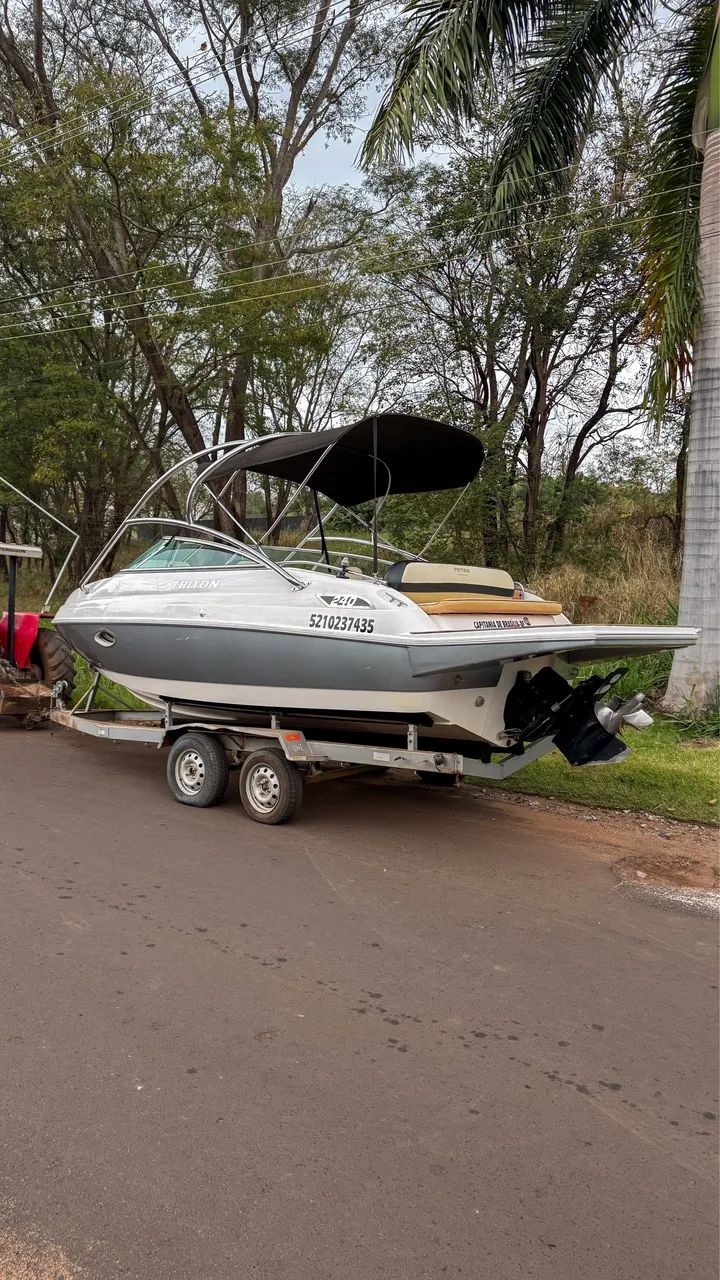 TRITON 240 2013 - Foto 2