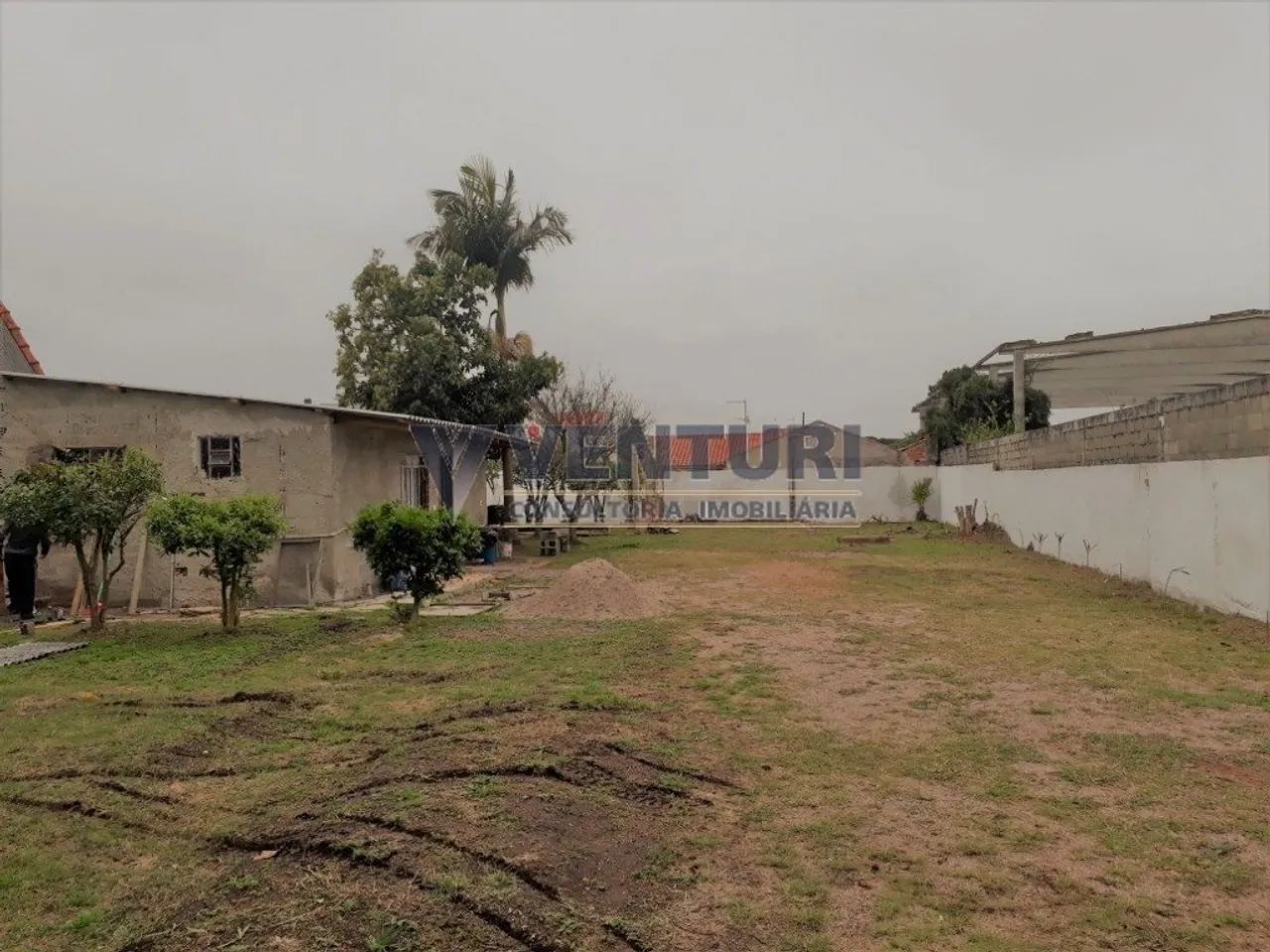 Terreno amplo com casa, 1050,00m² - Ipê
