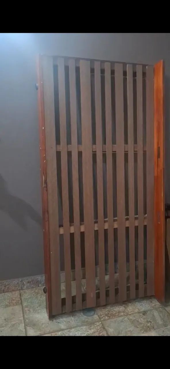 Cama auxiliar de solteiro 