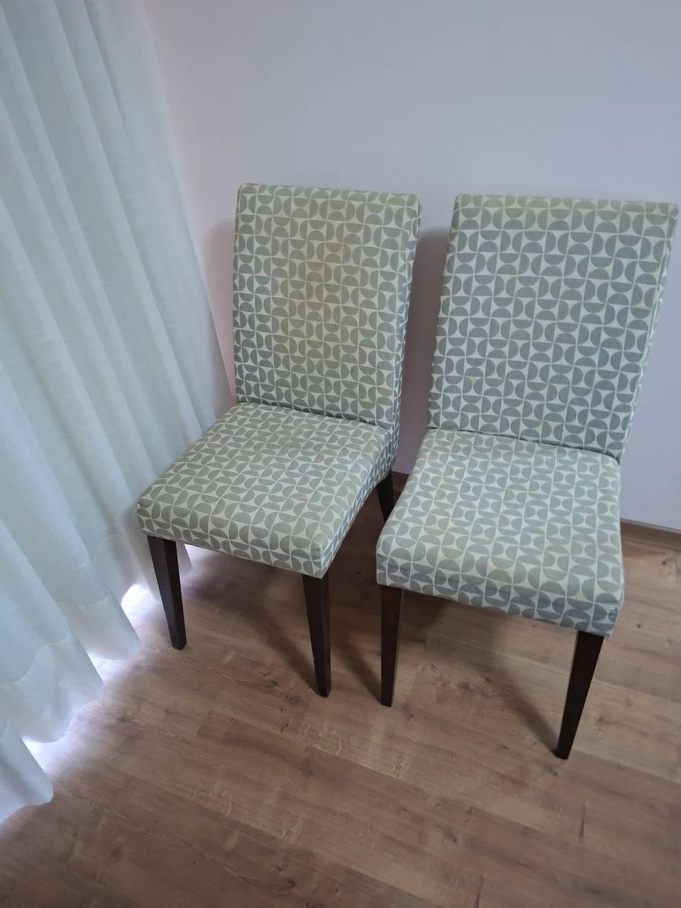 02 Cadeiras para sala
