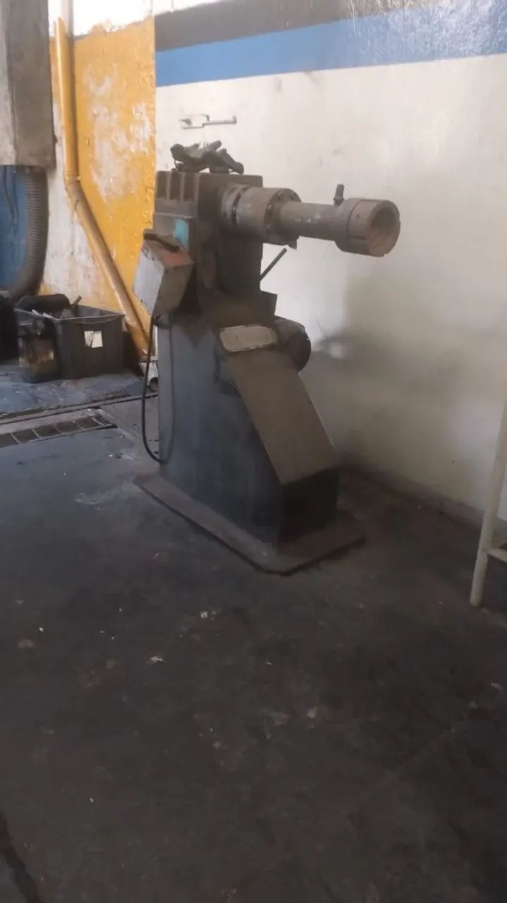 OPORTUNIDADE  EXTRUSORA DE BORRACHA EM EXCELENTE ESTADO