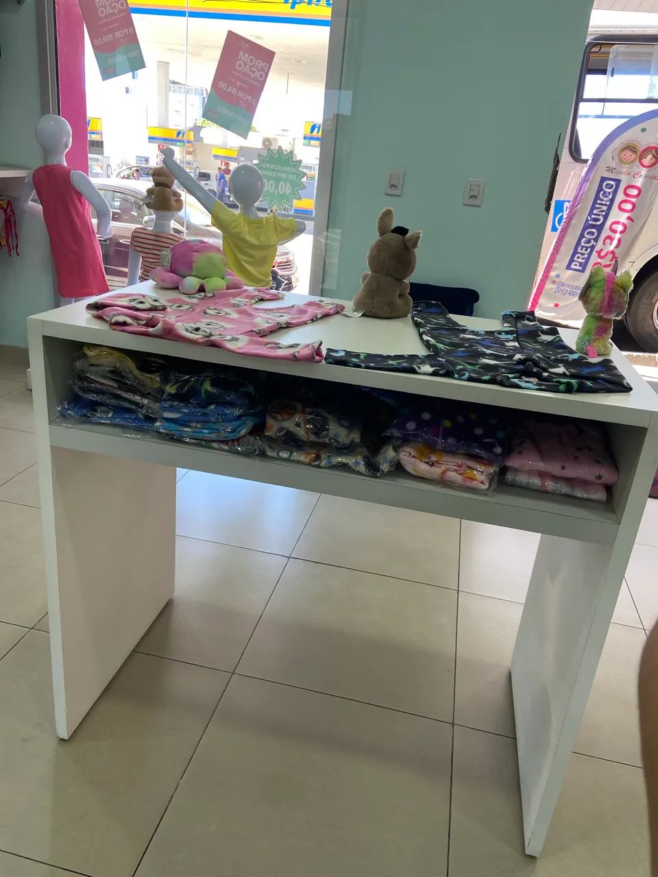 Balcão Expositor para Loja em MDF Branco - Foto 3
