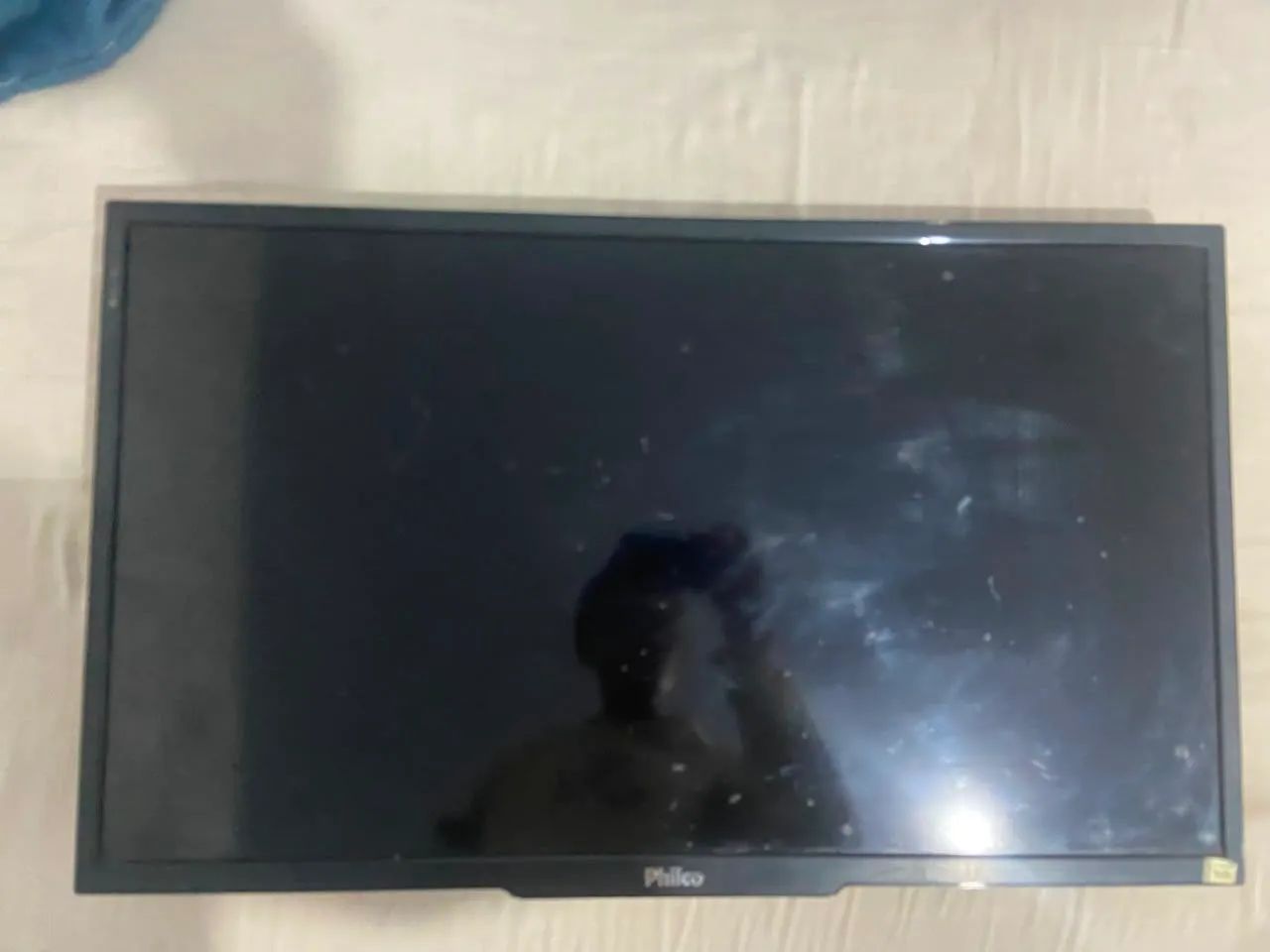 Vende se um televisor com conversor de canal