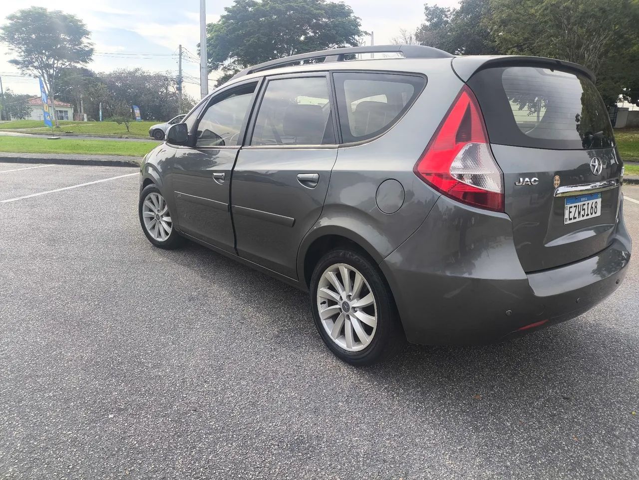 JAC J6 J6 2.0 16V 5p Mec. 2012
