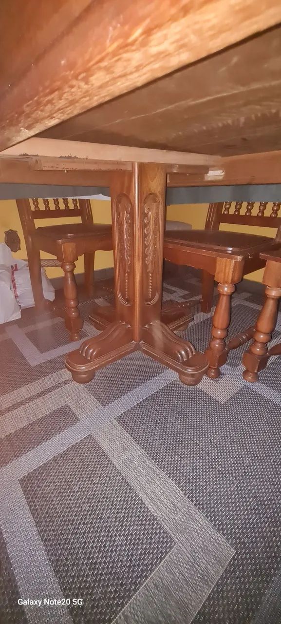 Mesa madeira maciça 