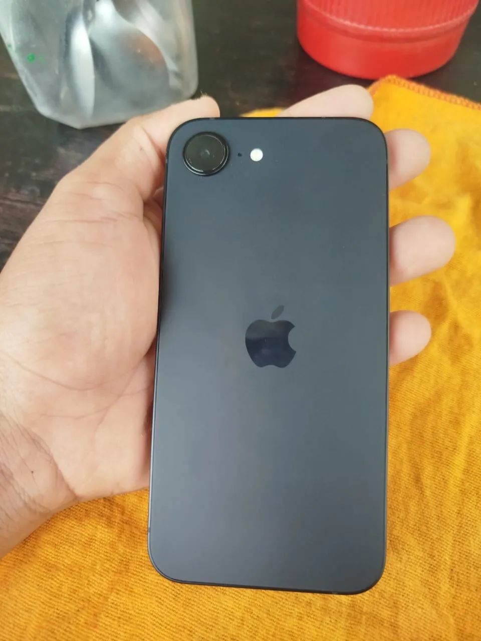 iPhone 16 E - Foto 2