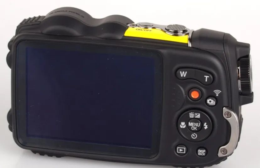 Câmera Digital Fujifilm FinePix XP200 Preta 16.4MP Impermeável
