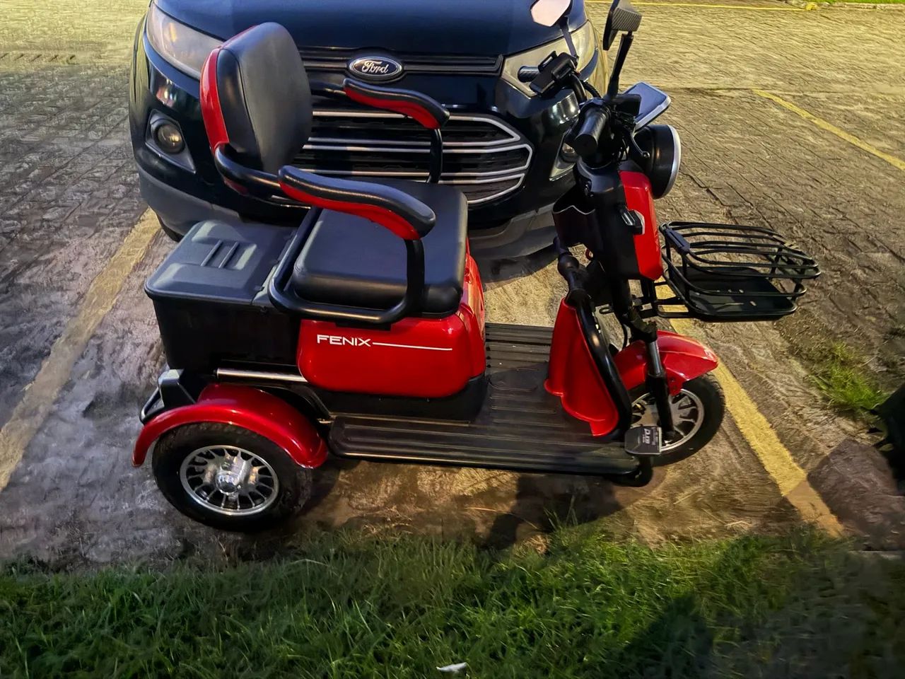 Triciclo elétrico 