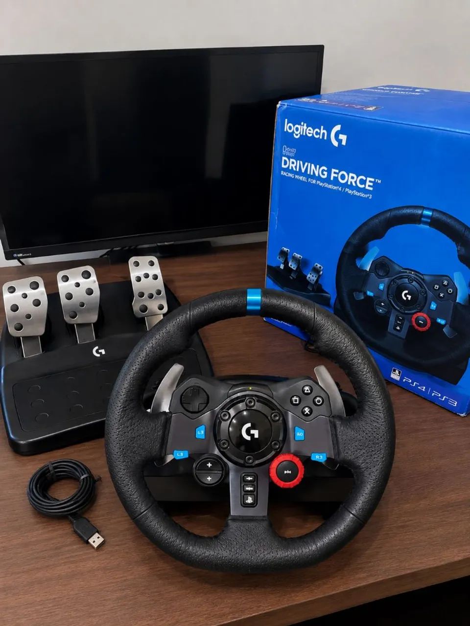 Logitech G29 Driving Force + Pedais