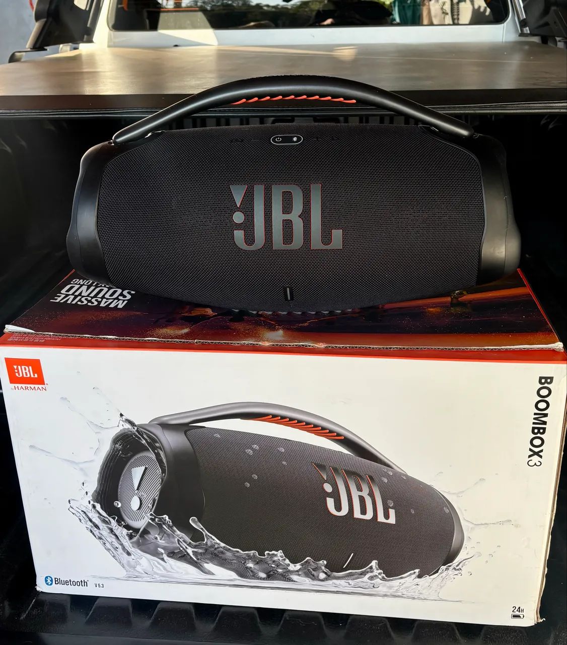 JBL boombox 3