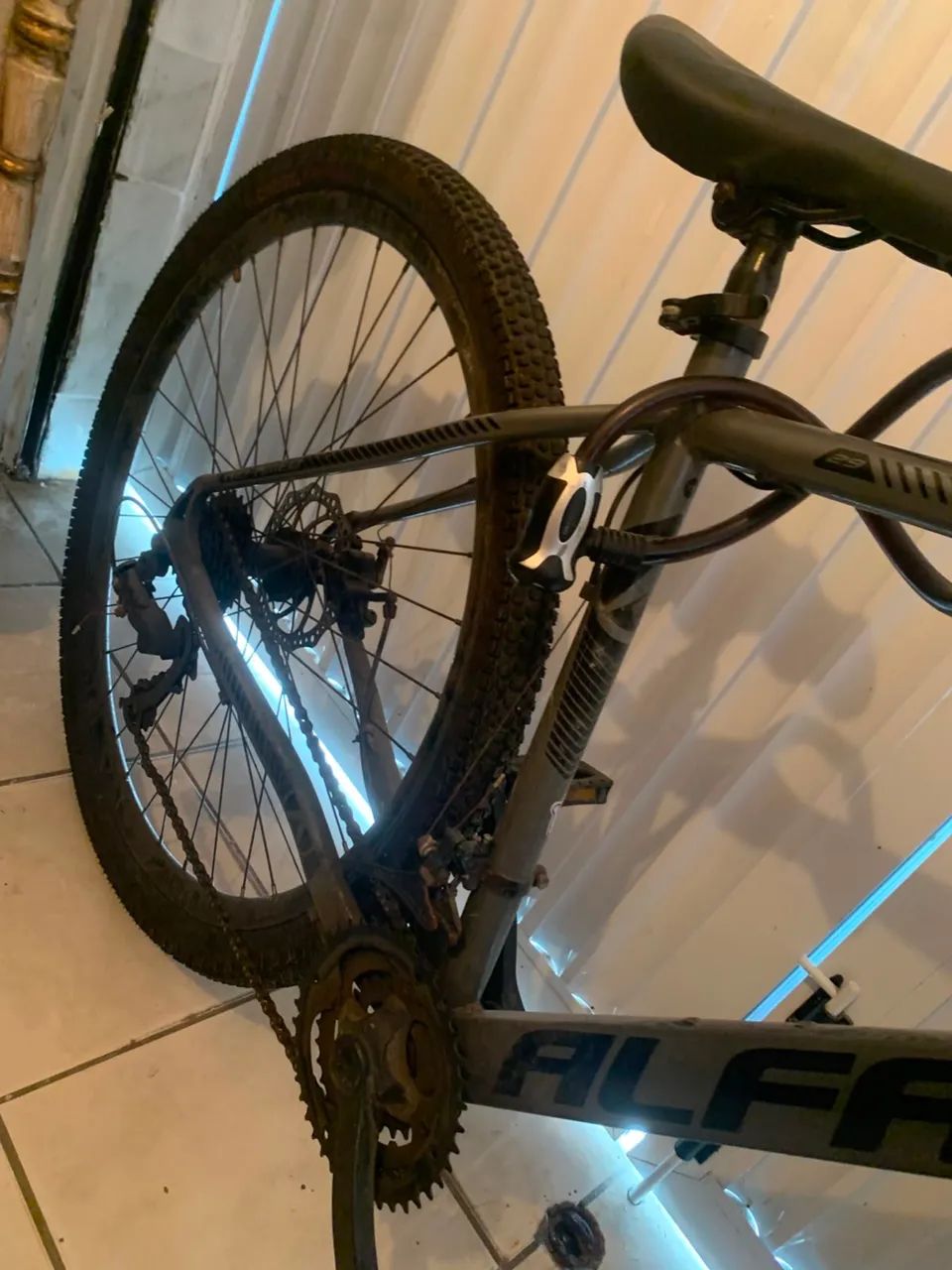 Bicicleta Aro 29 - Com NOTA!!! - Foto 4